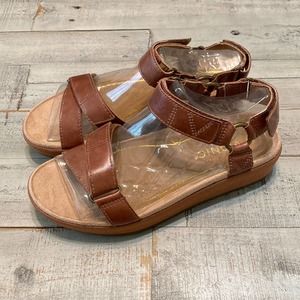 VIONIC KAYAN TOFFEE WOMEN'S SANDALS SIZE 6